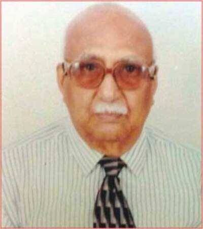 Dr B N Sinha